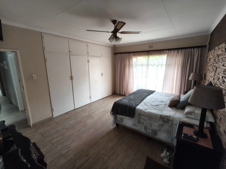 3 Bedroom Property for Sale in Safari Gardens North West